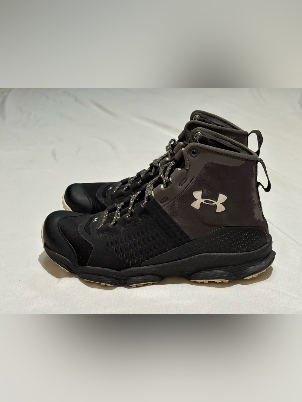 Under Armour SpeedFit Hike Mid Women’s Size 7 Black Hiking Trail Boots